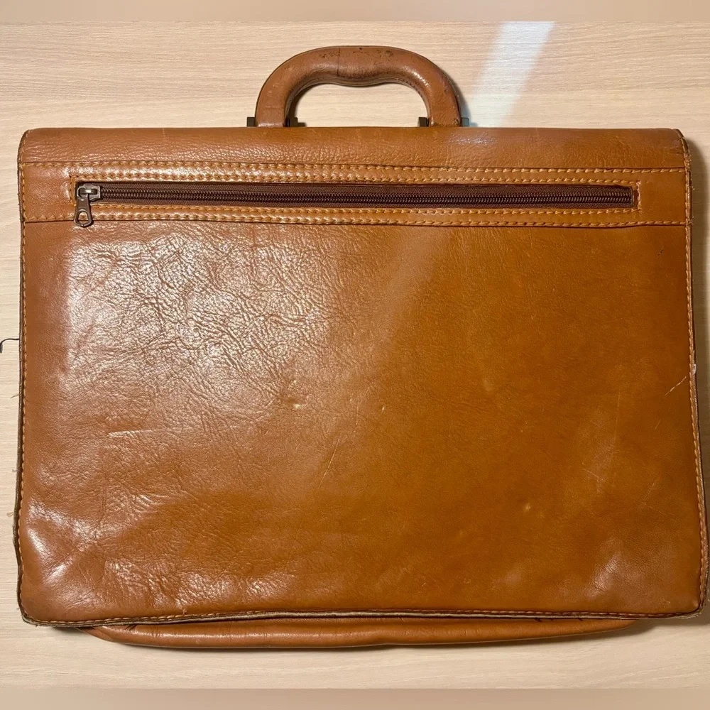 Elegant Tan Leather Briefcase